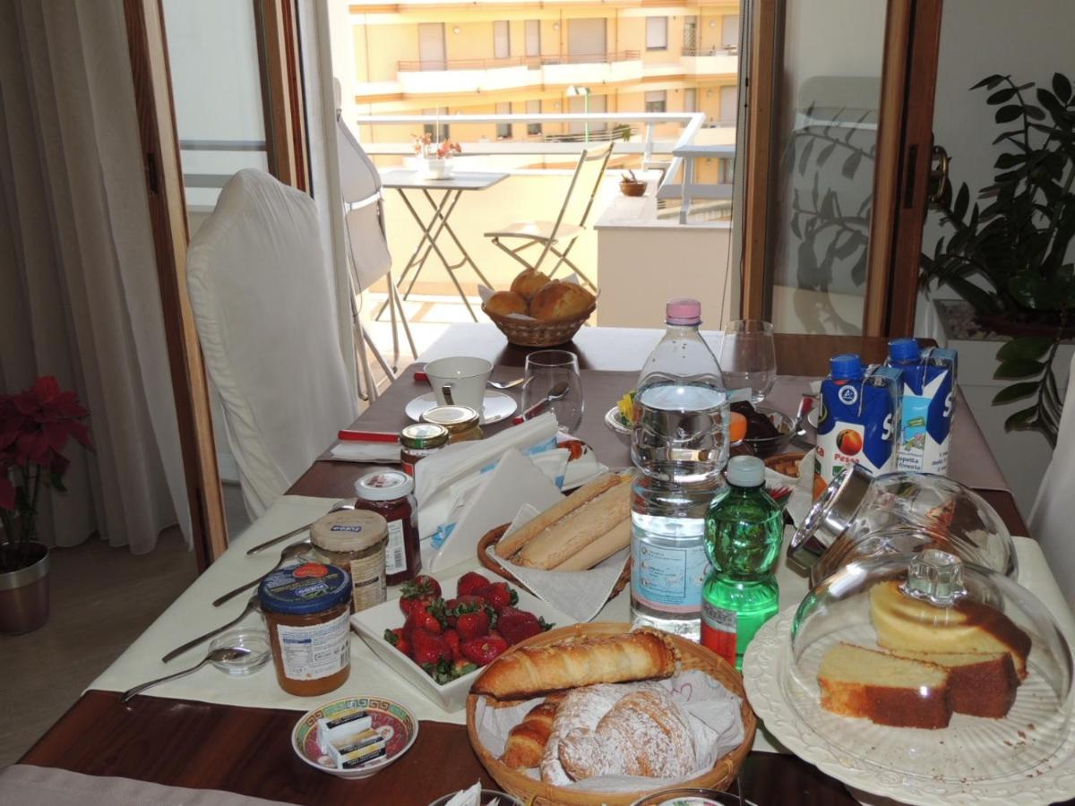 La Terrazza Bed & Breakfast Oristano Exterior foto