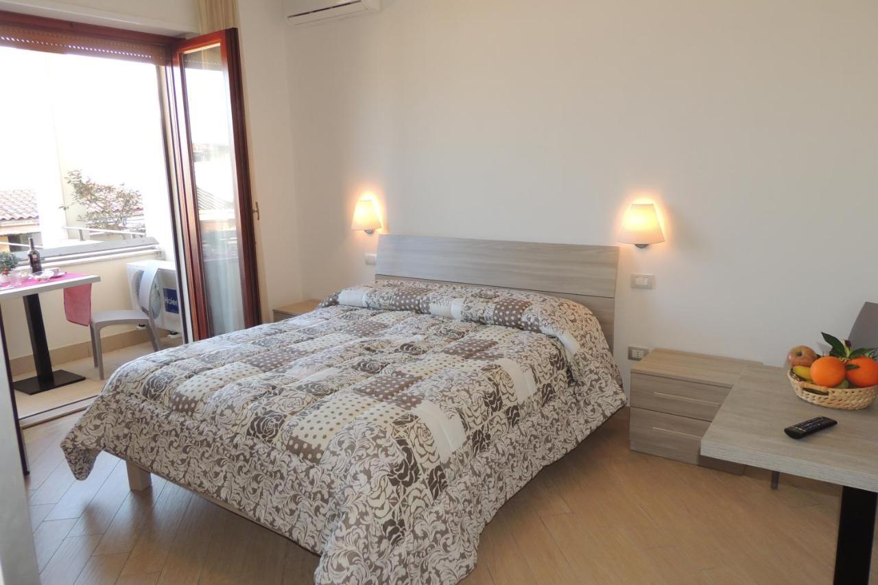 La Terrazza Bed & Breakfast Oristano Exterior foto